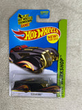🔥🔥🔥🔥Hot Wheels Screamliner HW Workshop  Black & Gold HW12🔥🔥🔥🔥