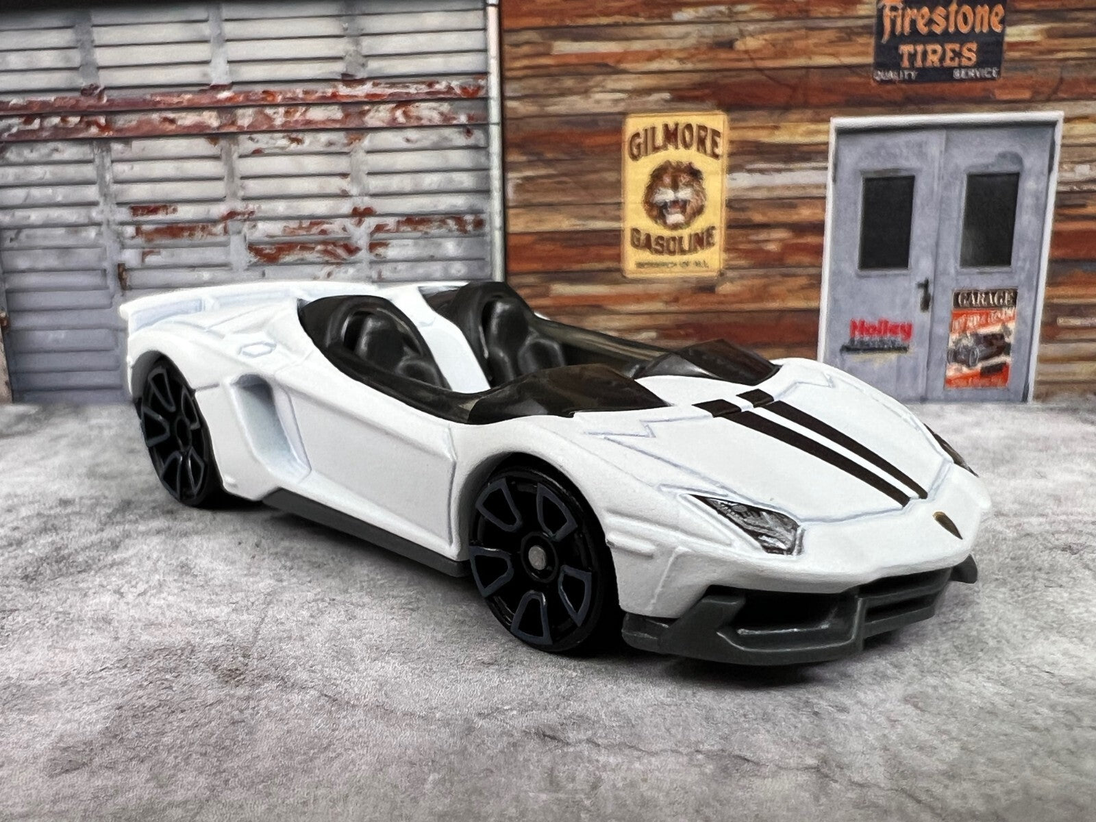 🇮🇹🇮🇹🇮🇹HOT WHEELS 2013 Lamborghini Aventador J White C11🇮🇹🇮🇹🇮🇹