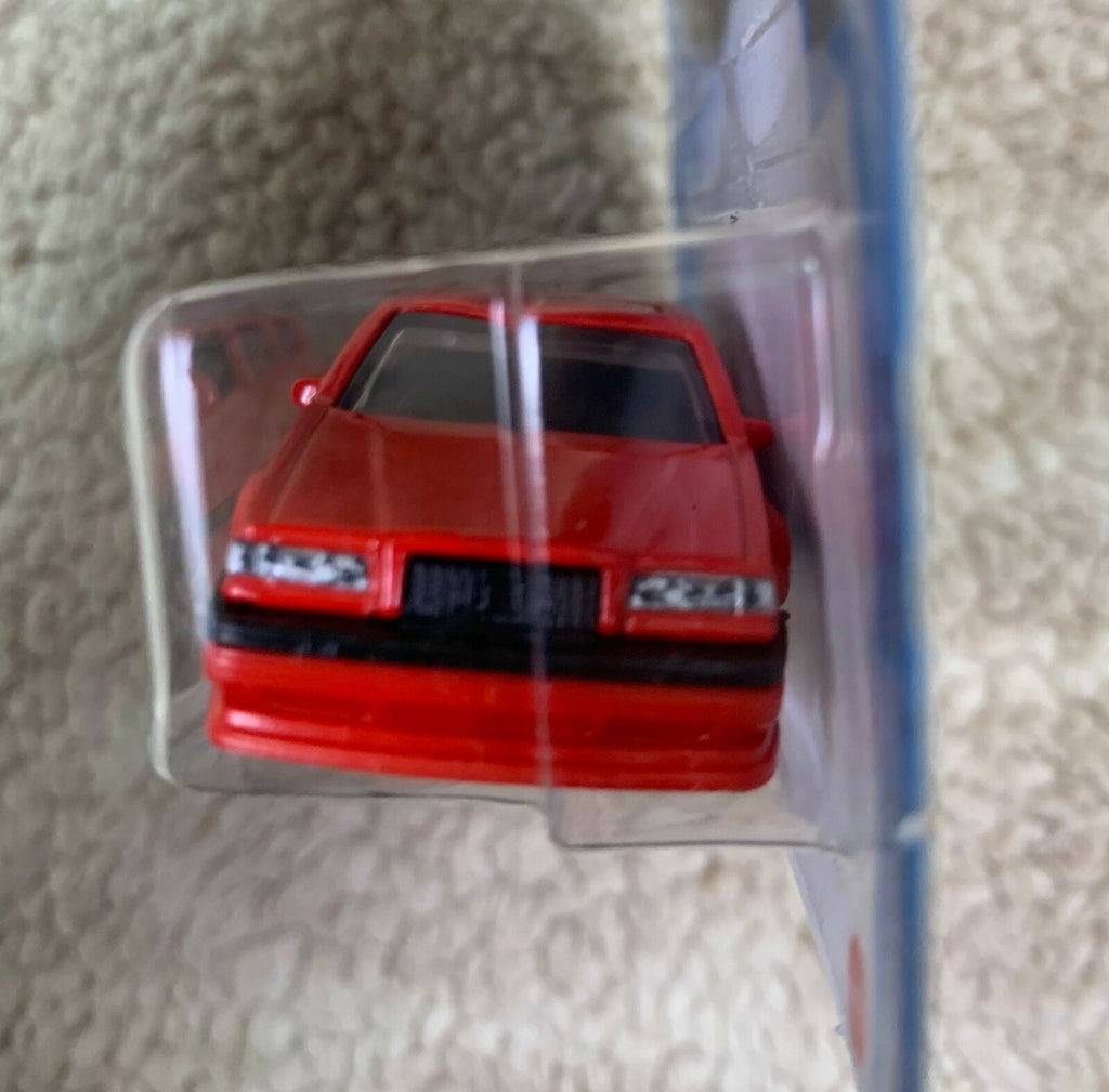 **Hot Wheels #43 Factory Fresh 2/10 VOLVO 850 ESTATE Red w/Chrome 10 Spoke HW05*