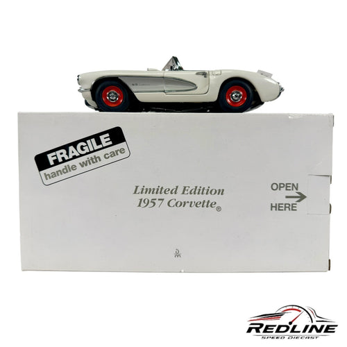 🦅Danbury Mint 1957 Corvette Roadster White & Silver Limited Edition 1:24 C2🦅