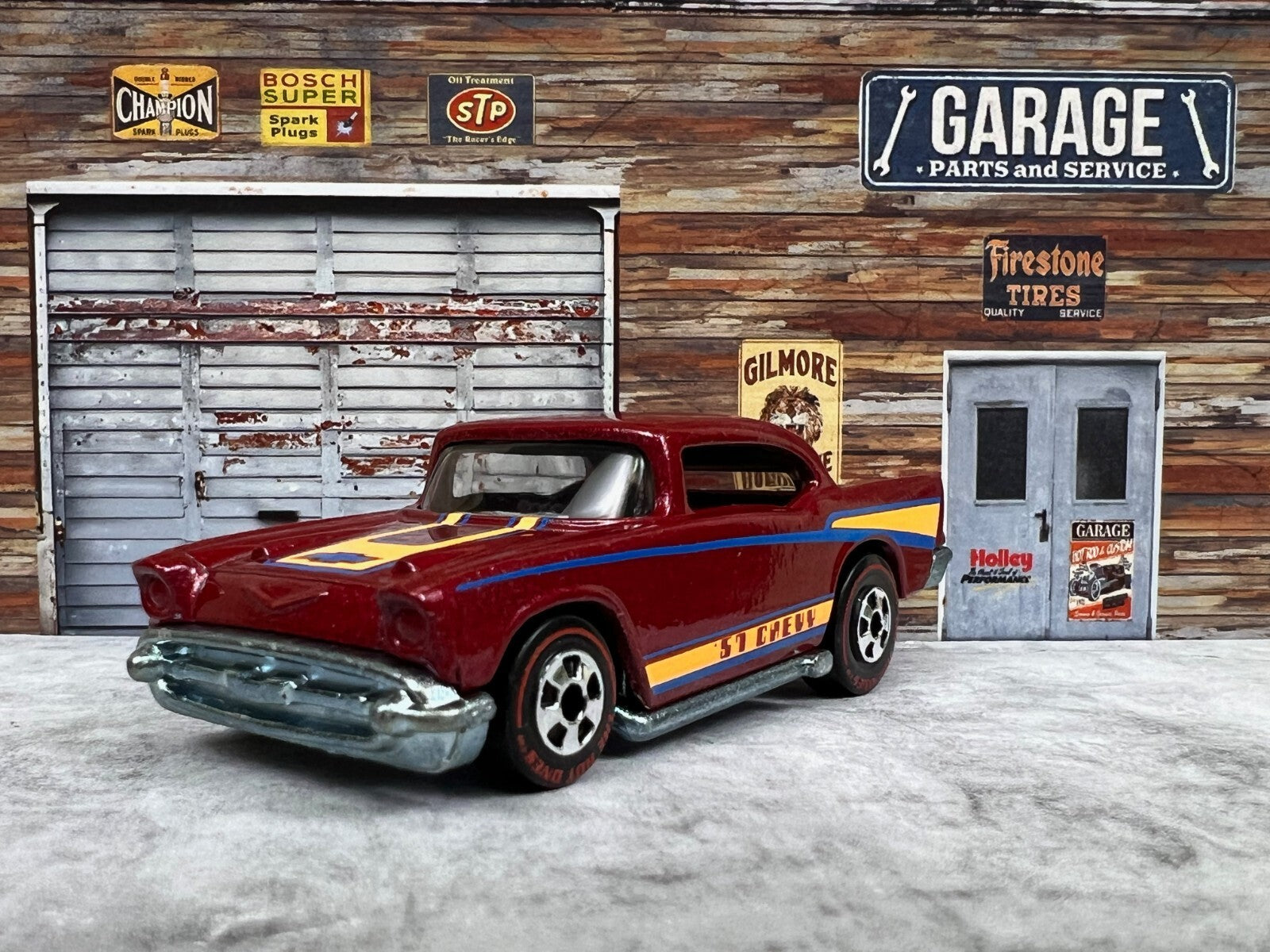 🔥🔥🔥Hot Wheels The Hot ones '57 Chevy Chase Red 🔥🔥🔥