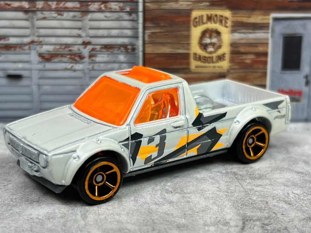 2018 Hot Wheels Volkswagen Caddy White HW HOT TRUCKS LOOSE