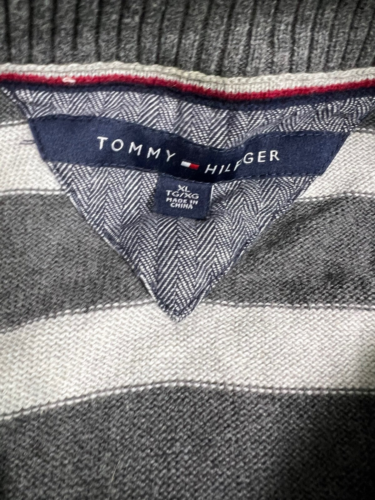 🔥🔥🔥Tommy Hilfiger  Mens X-Large Striped  1/4 ZIP Long Sleeve Sweater🔥🔥🔥
