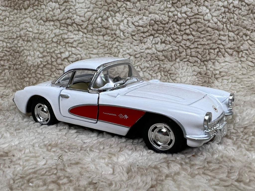 🇺🇸🇺🇸Kinsmart 1957 Chevrolet Corvette Chevy Diecast  White 1/34🇺🇸🇺🇸