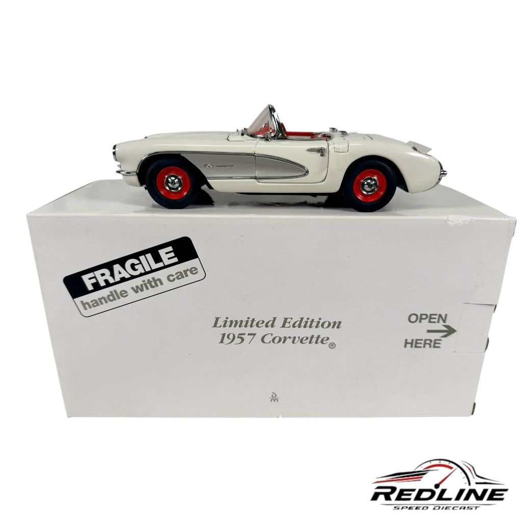 🦅Danbury Mint 1957 Corvette Roadster White & Silver Limited Edition 1:24 C2🦅