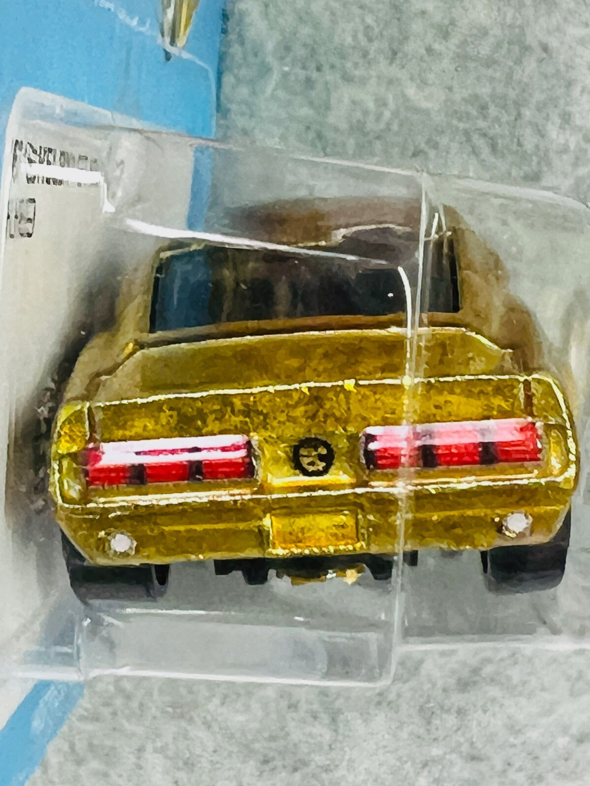 🐎🐎Hot Wheels Ultra Hots Series 67 Shelby GT-500 Spectraflame GOLD H25🐎🐎