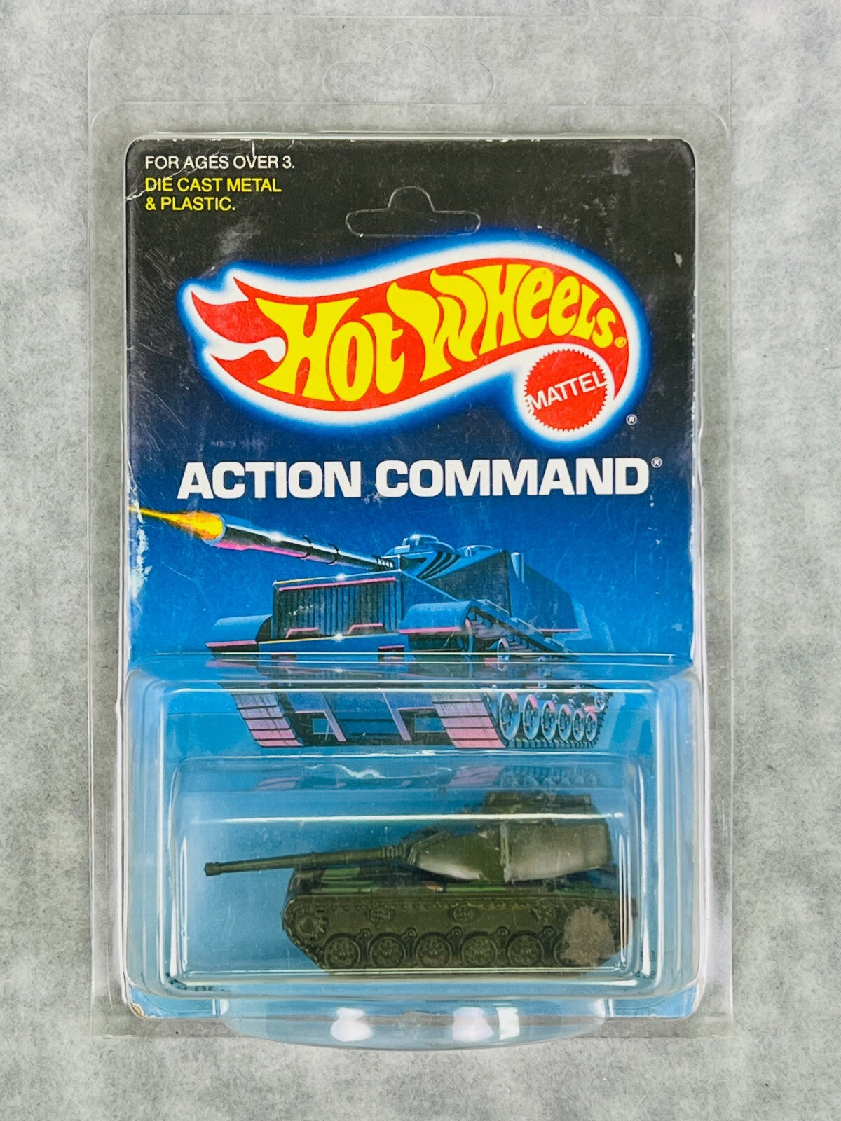 🔥🔥🔥🔥Hot Wheels rBig Bertha #9372 Tank Action Command H11🔥🔥🔥🔥