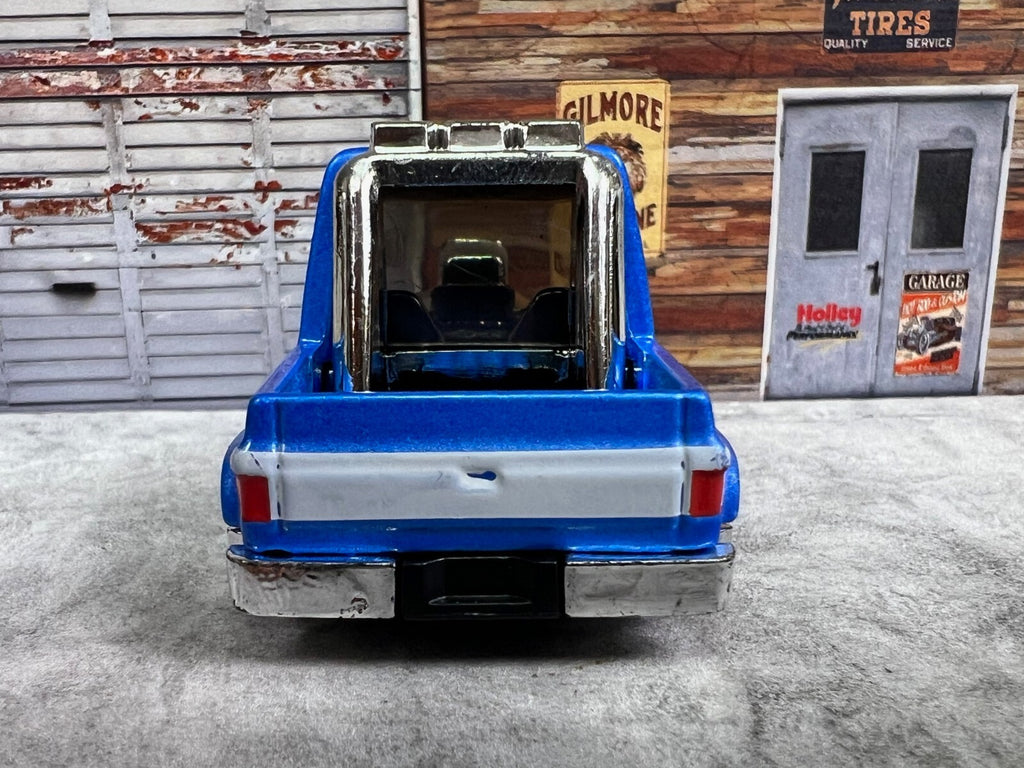 🔥🔥🔥Hot Wheels Toon'd 83 Chevy Silverado Tooned  Blue C13🔥🔥🔥