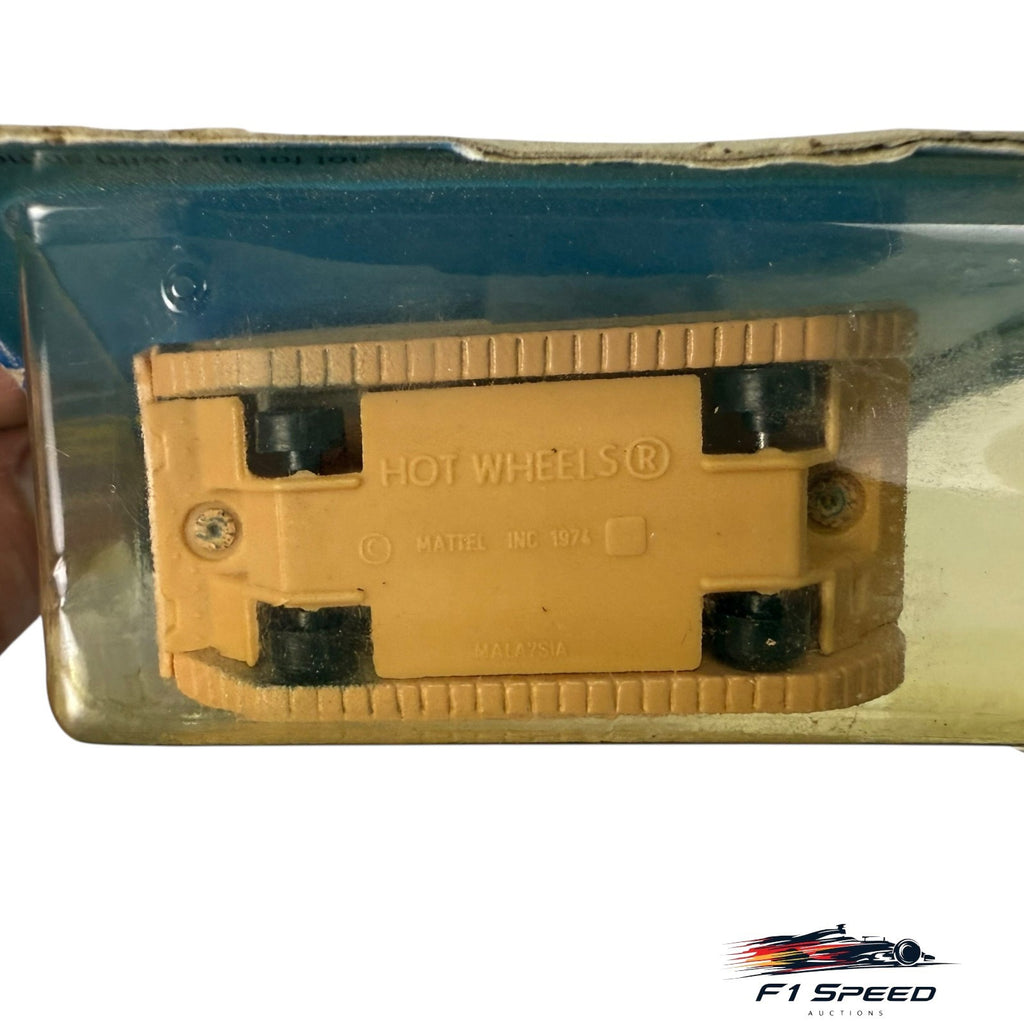 🚀🚀🚀Hot Wheels TAN #25 ROCKETANK Action Command H35🚀🚀🚀