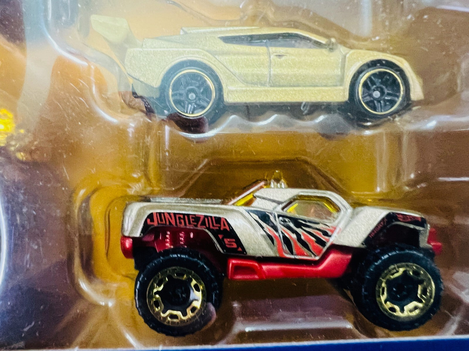 🔥Hot Wheels Monster Trucks 50 Bigfoot Trophy Champions Rare Exclusive GOLD Set