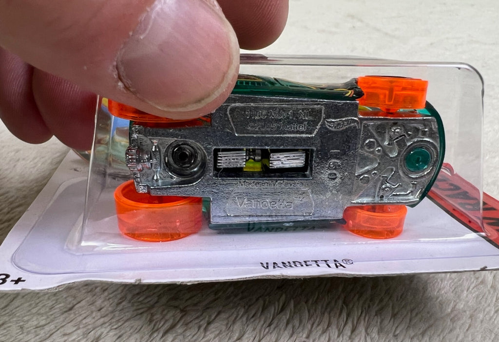 🔥🔥🔥🔥Hotwheels Vandetta Green HW Race X-Raycers HW12🔥🔥🔥🔥