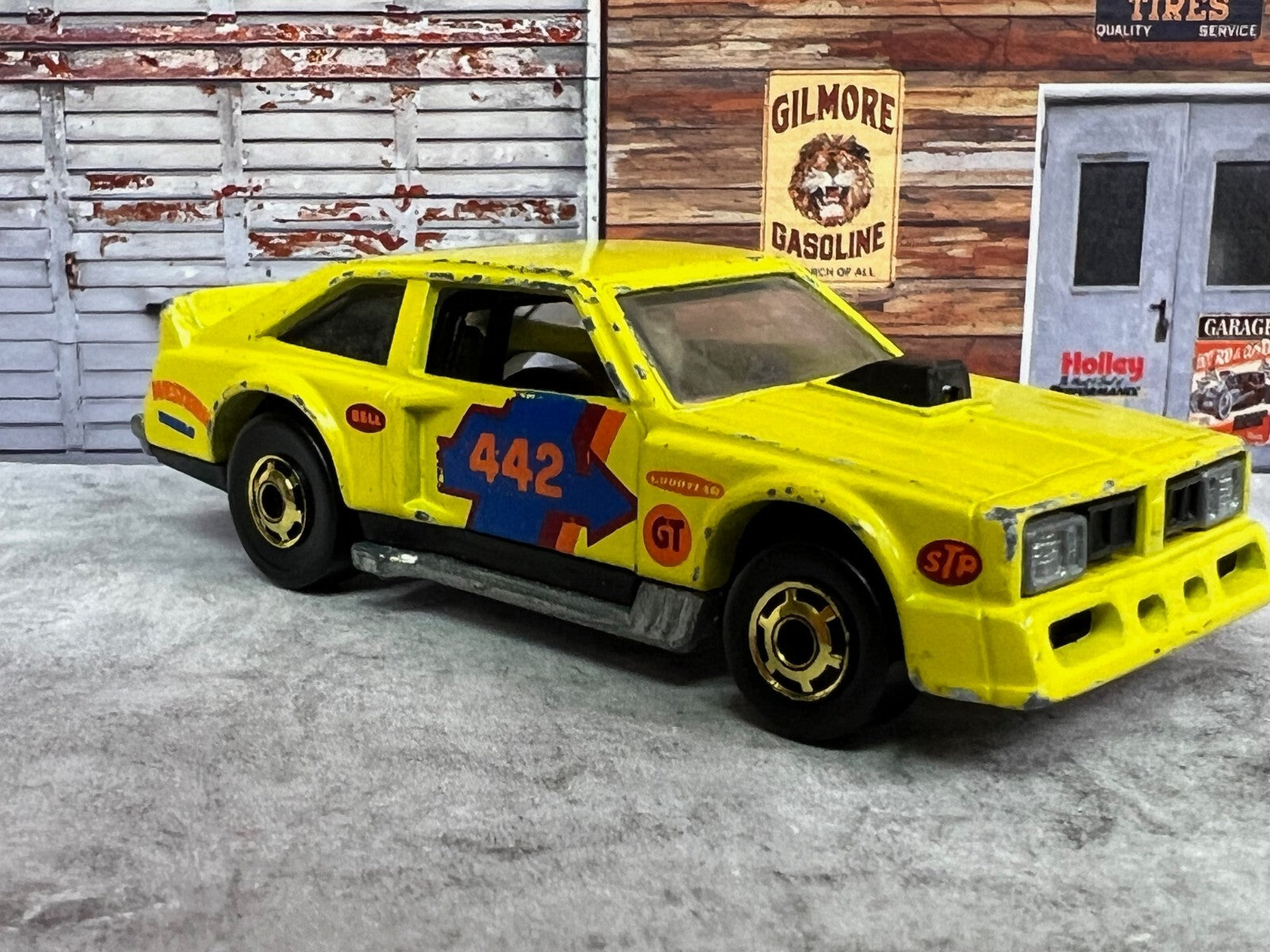 🔥🔥🔥🔥Vintage Hot Wheels Flat Out 442 Yellow C15🔥🔥🔥🔥