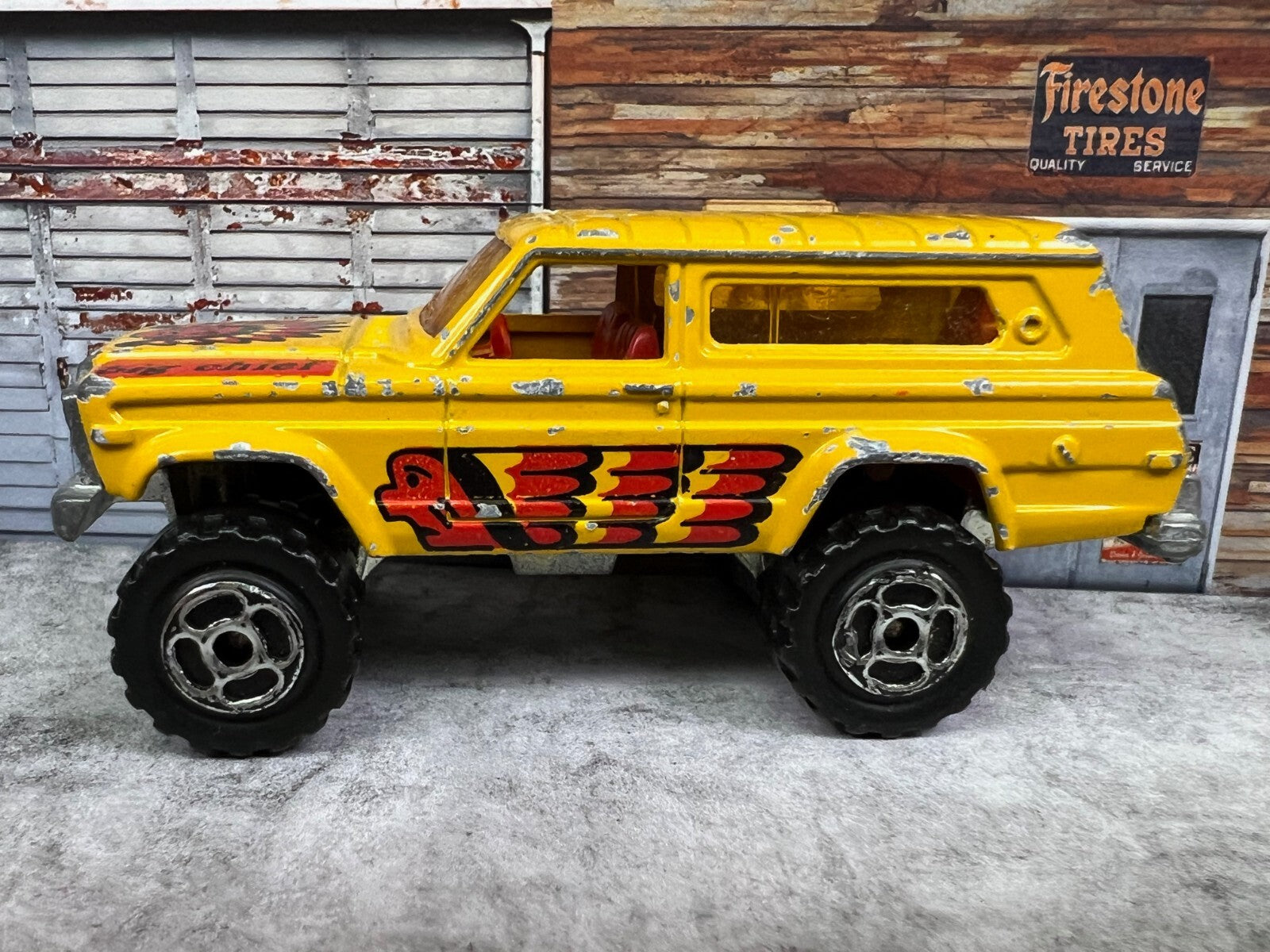 1984 Majorette Jeep Cherokee Big Chief 4x4 No 236 Red Interior & Dog Variant C1