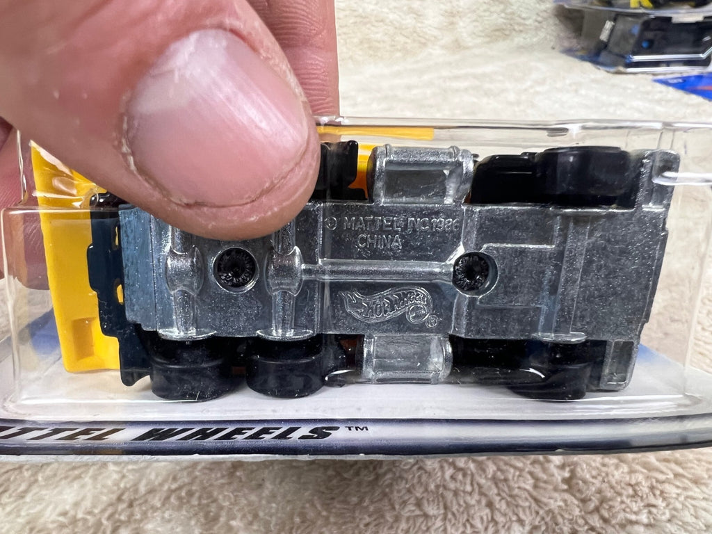 🔥🔥🔥🔥Hot Wheels Ramp Truck #1060 Black HW19🔥🔥🔥🔥