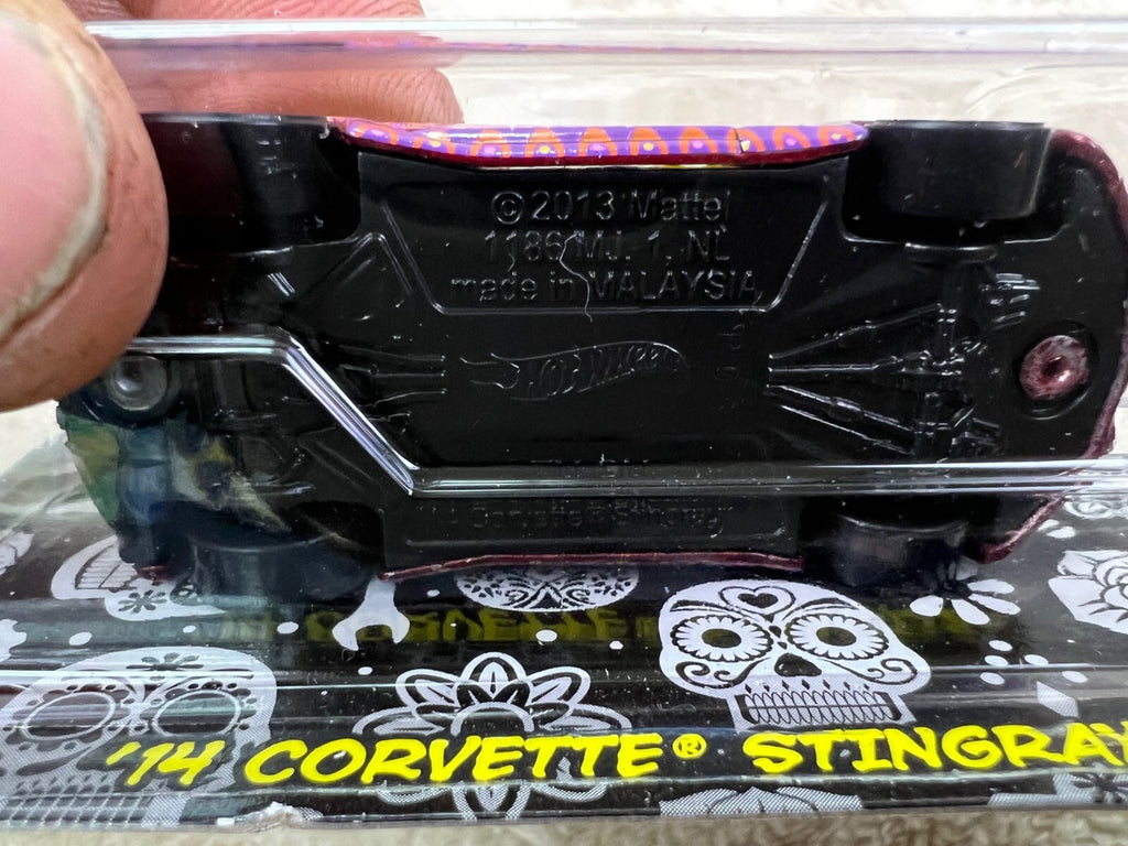 🔥🔥🔥🔥Hot Wheels Day of the Dead '14 Corvette Stingray HW19🔥🔥🔥🔥
