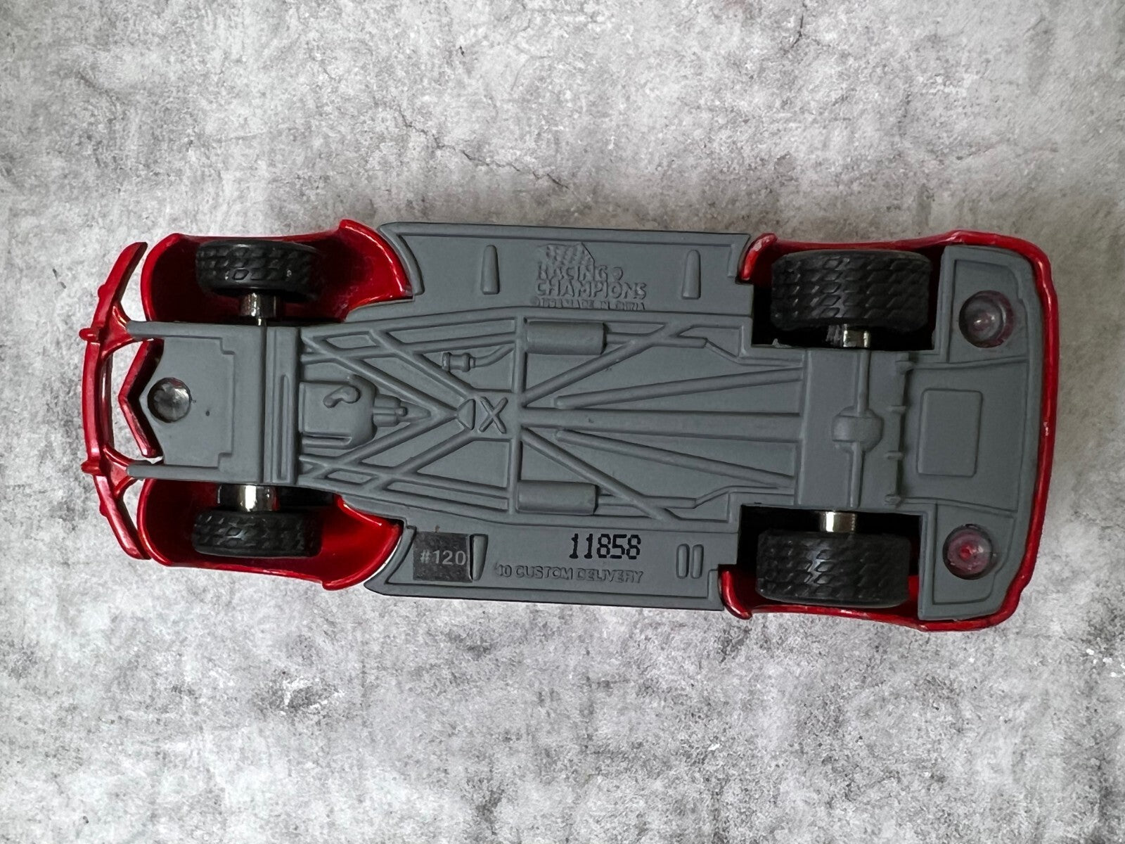 🔥🔥🔥RACING CHAMPIONS  1940 CUSTOM DELIVERY 1:57 HOT ROD MAGAZINE C16🔥🔥🔥